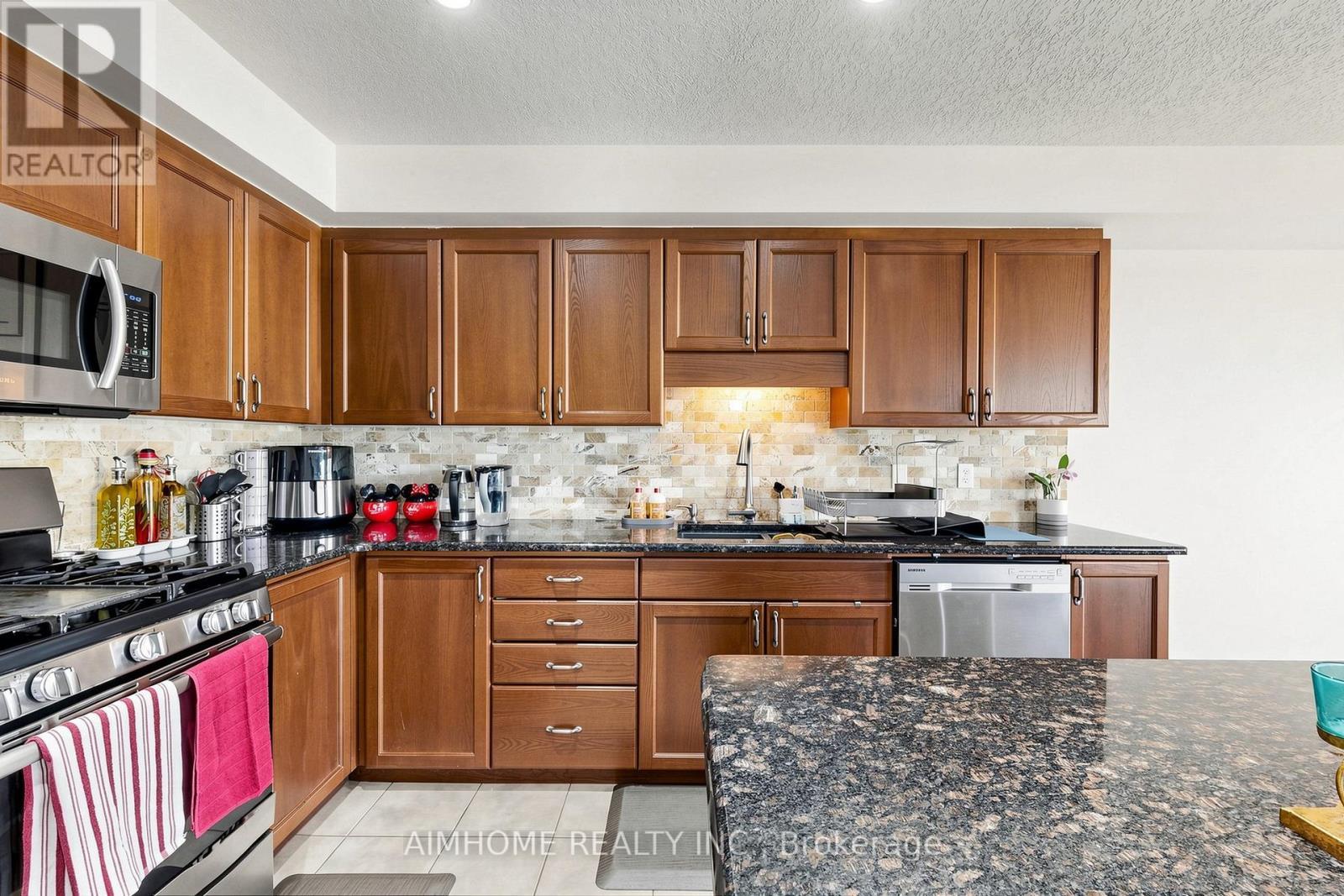 205 Huck Crescent, Kitchener, ON