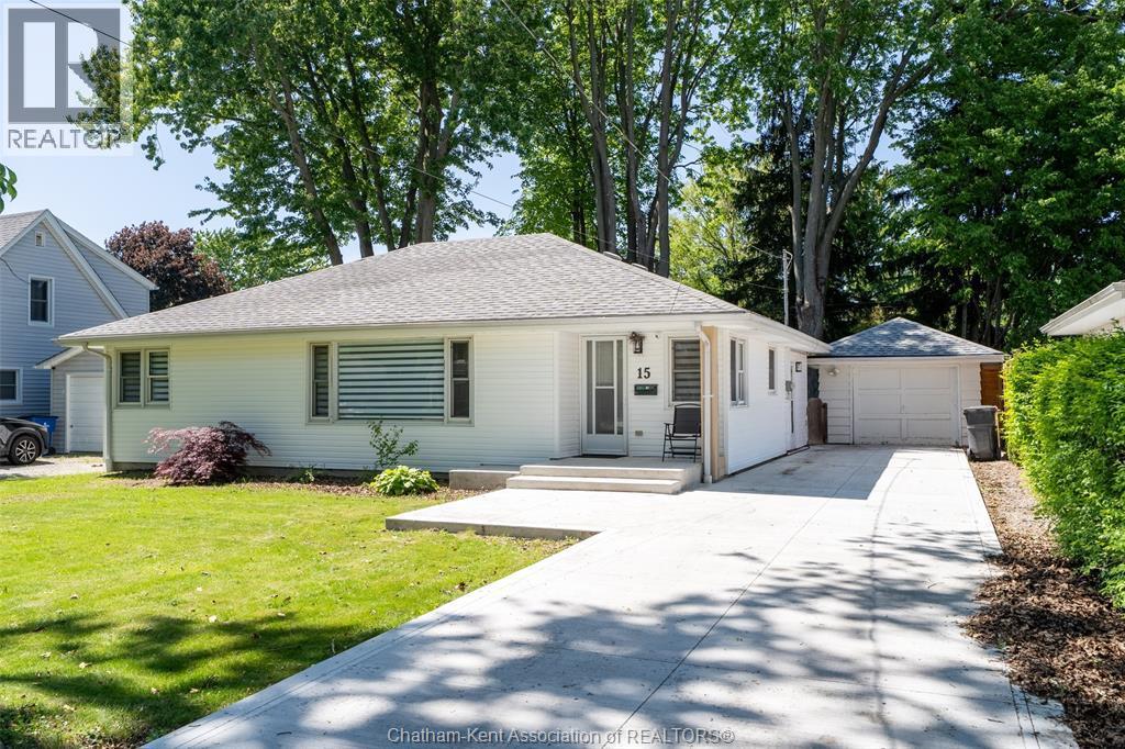 15 O'Brien Drive, Chatham, ON