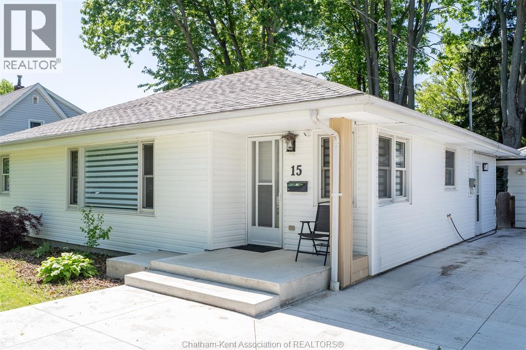 15 O'Brien Drive, Chatham, ON