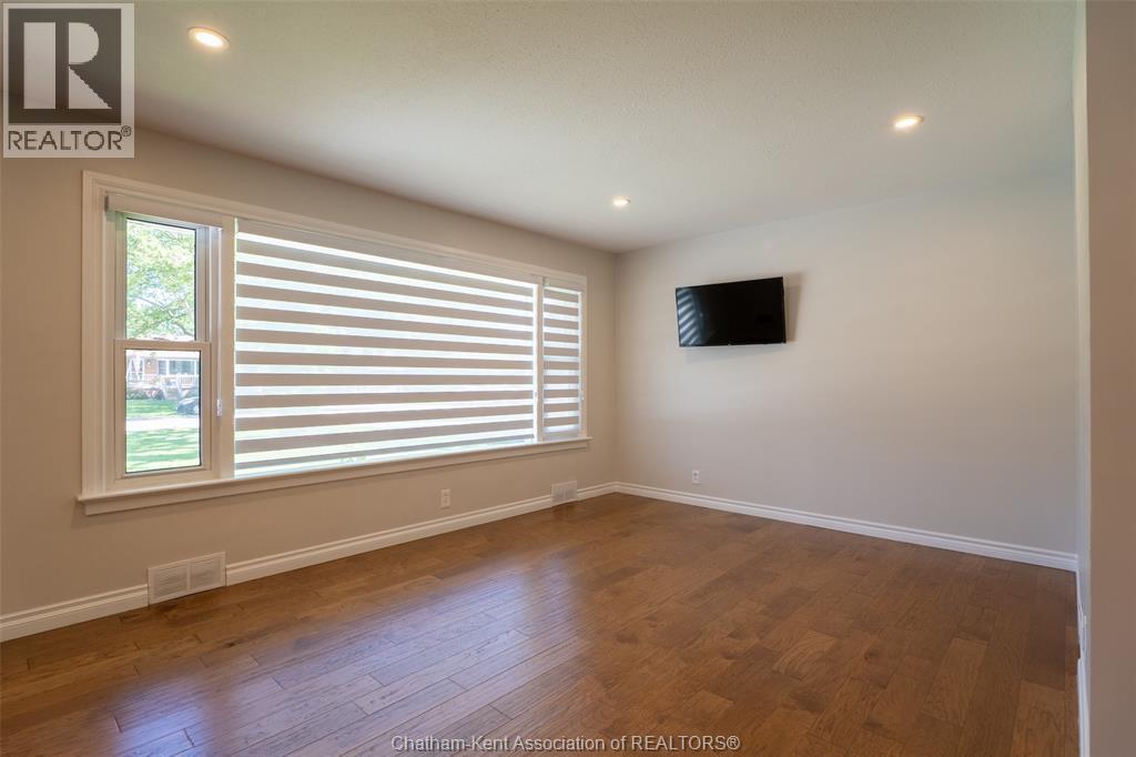 15 O'Brien Drive, Chatham, ON