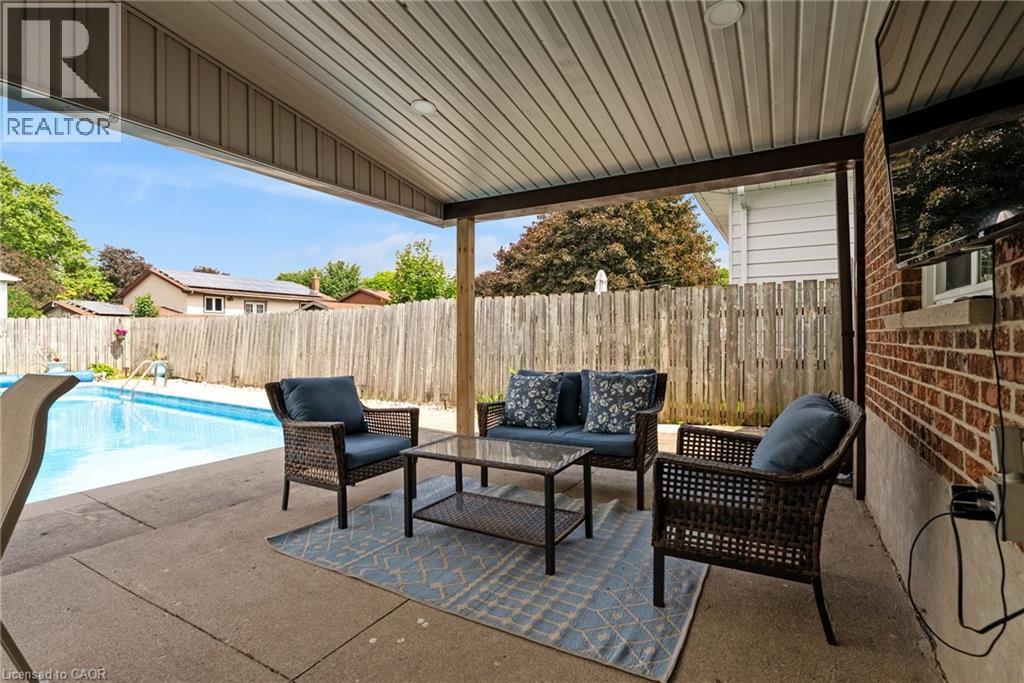 218 Arris Crescent, Mitchell, ON