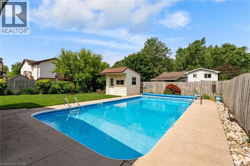 218 Arris Crescent, Mitchell, ON