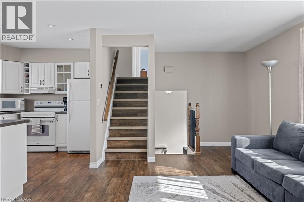 218 Arris Crescent, Mitchell, ON