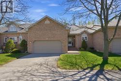 40 - 300 FRANMOR DRIVE Peterborough (Ashburnham Ward 4), ON K9H 7R2