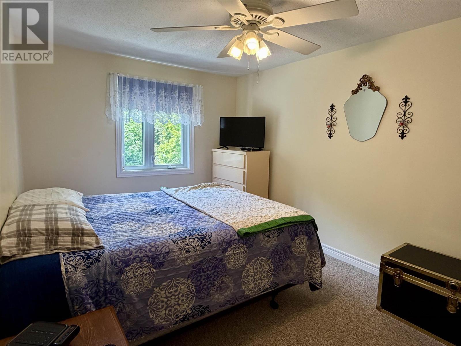 74 Frame Cres, Elliot Lake, ON