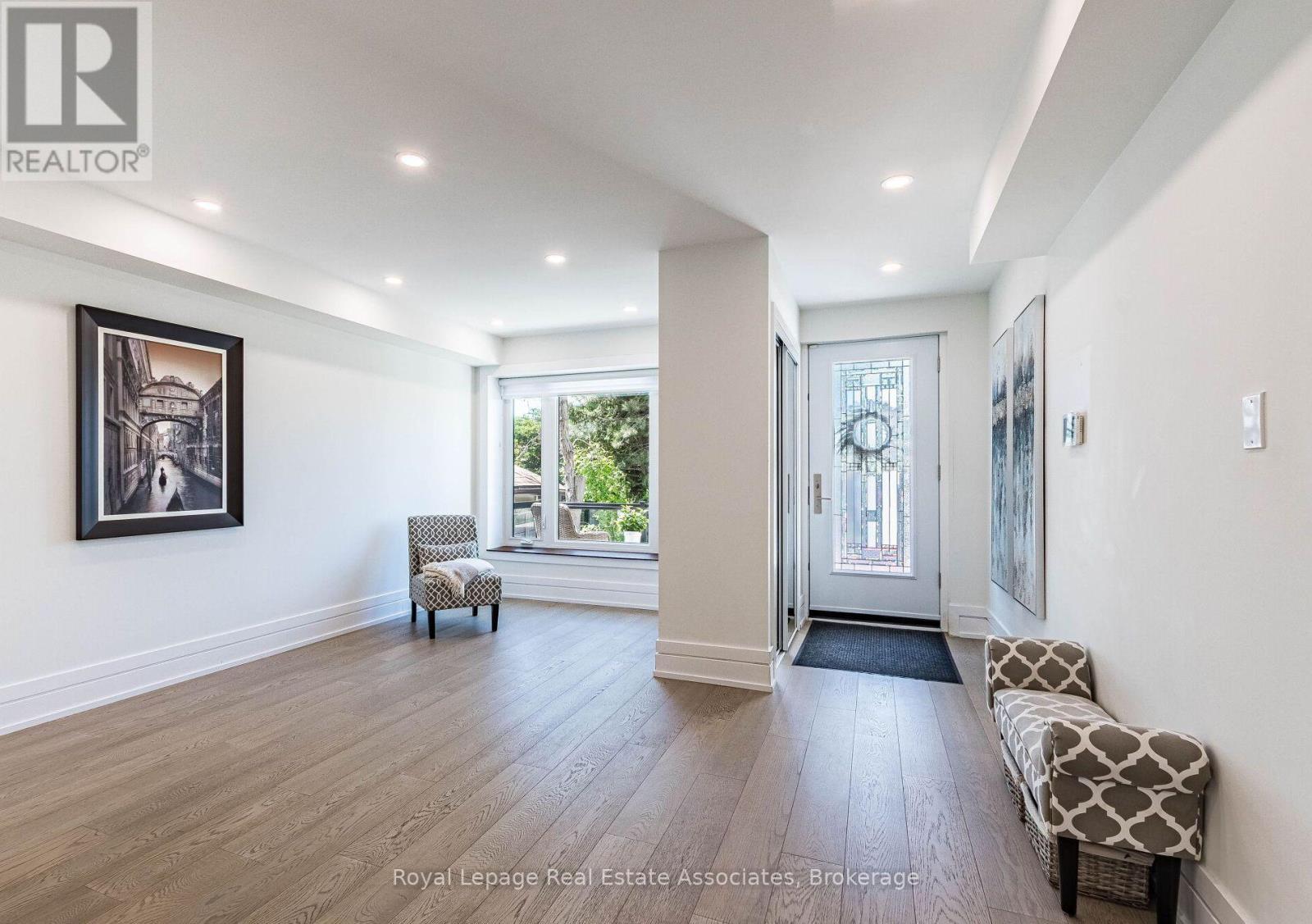 1071 Westmount Avenue, Mississauga, ON
