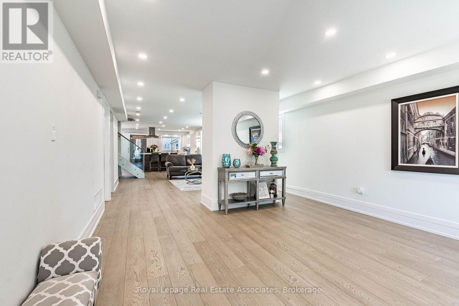 1071 Westmount Avenue, Mississauga, ON