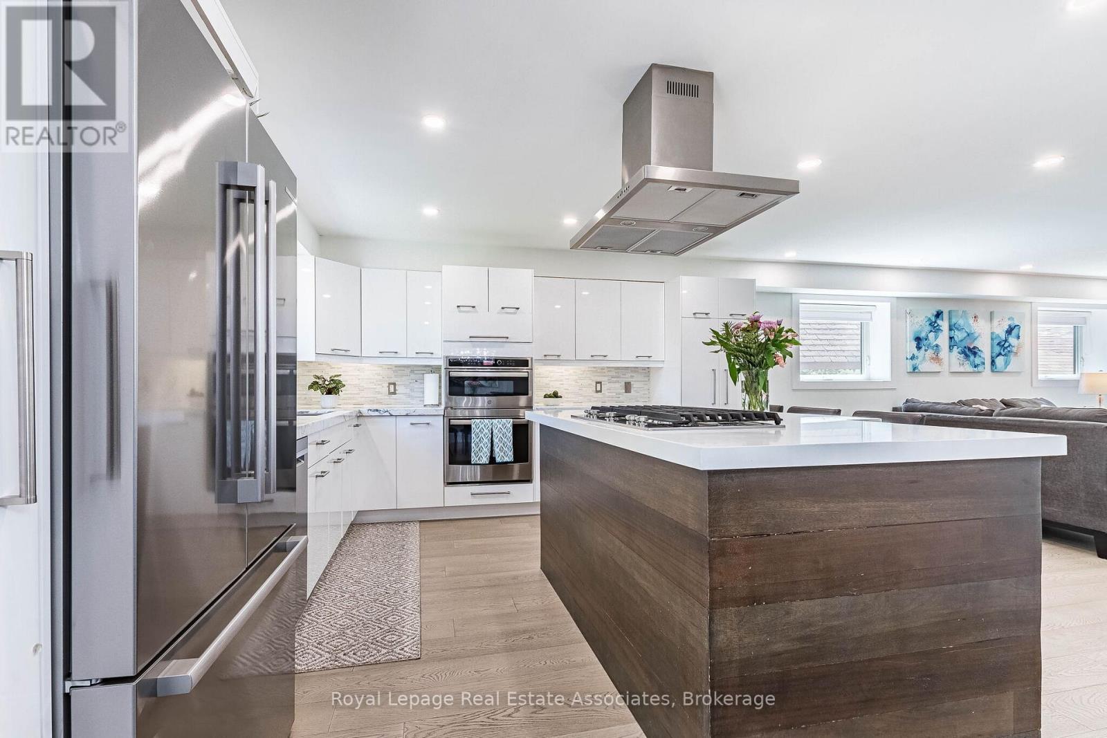 1071 Westmount Avenue, Mississauga, ON