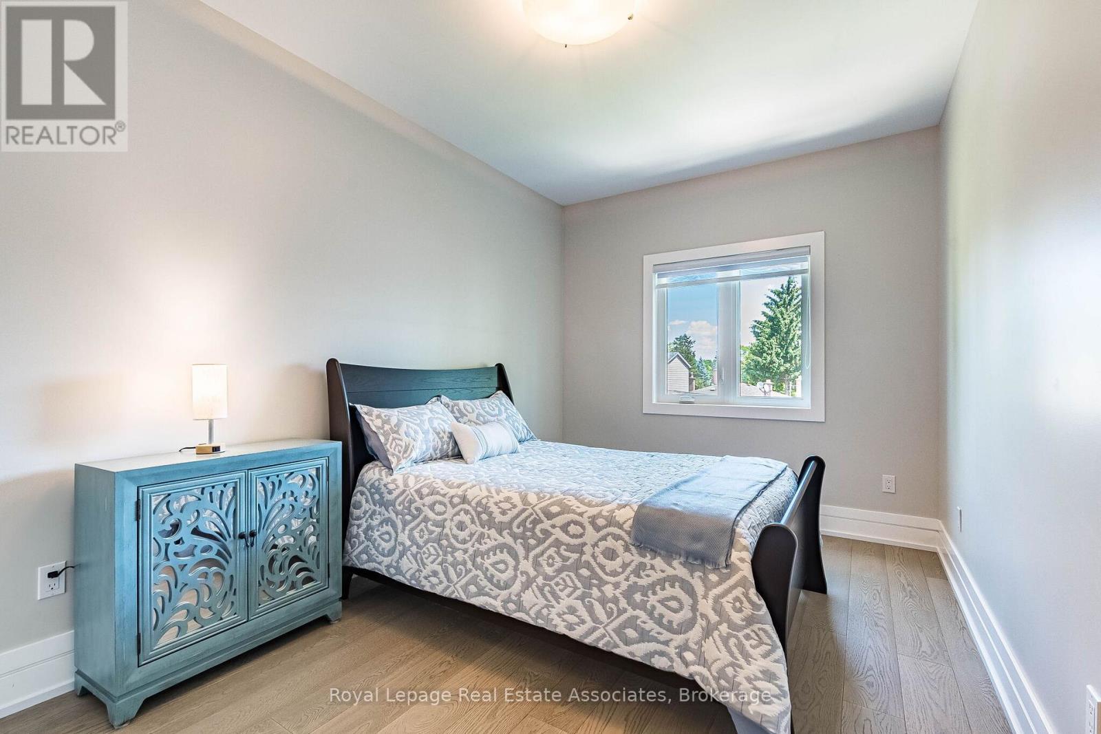 1071 Westmount Avenue, Mississauga, ON
