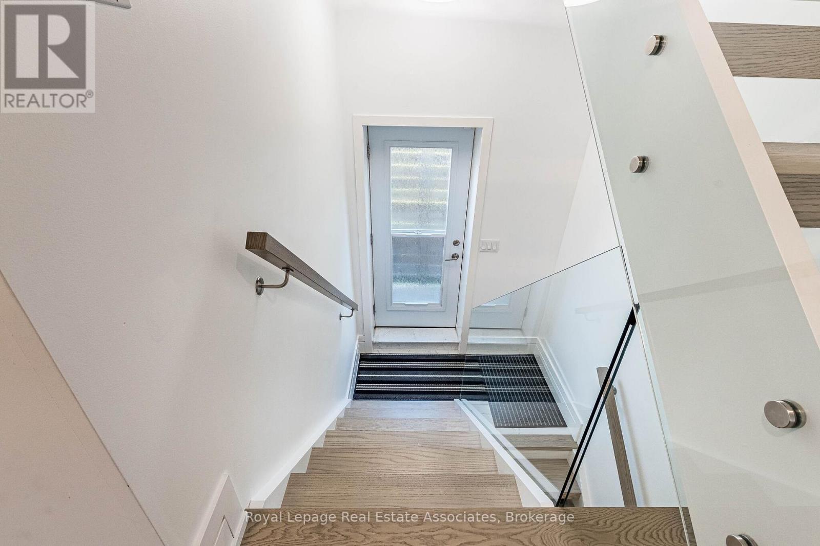 1071 Westmount Avenue, Mississauga, ON