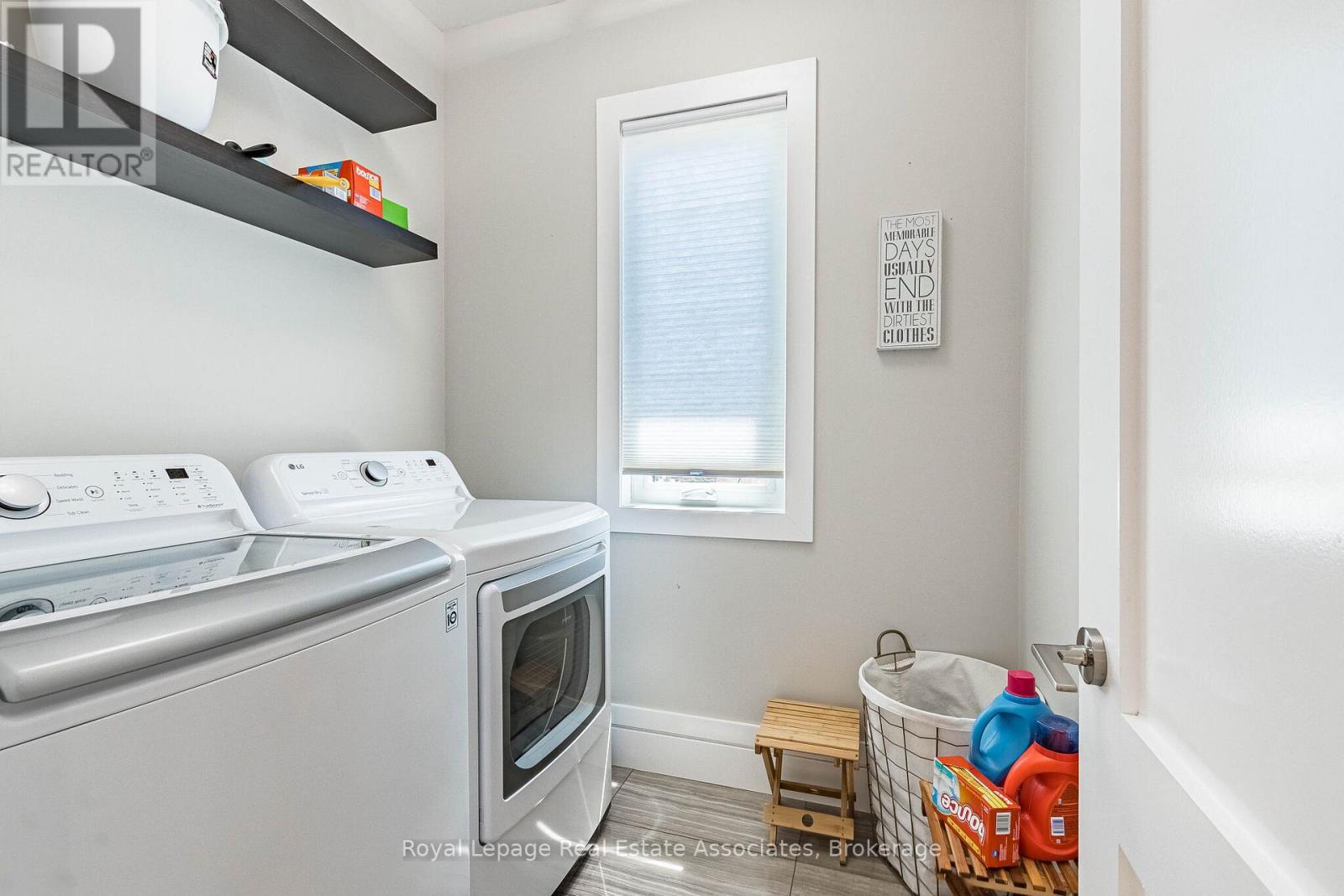 1071 Westmount Avenue, Mississauga, ON