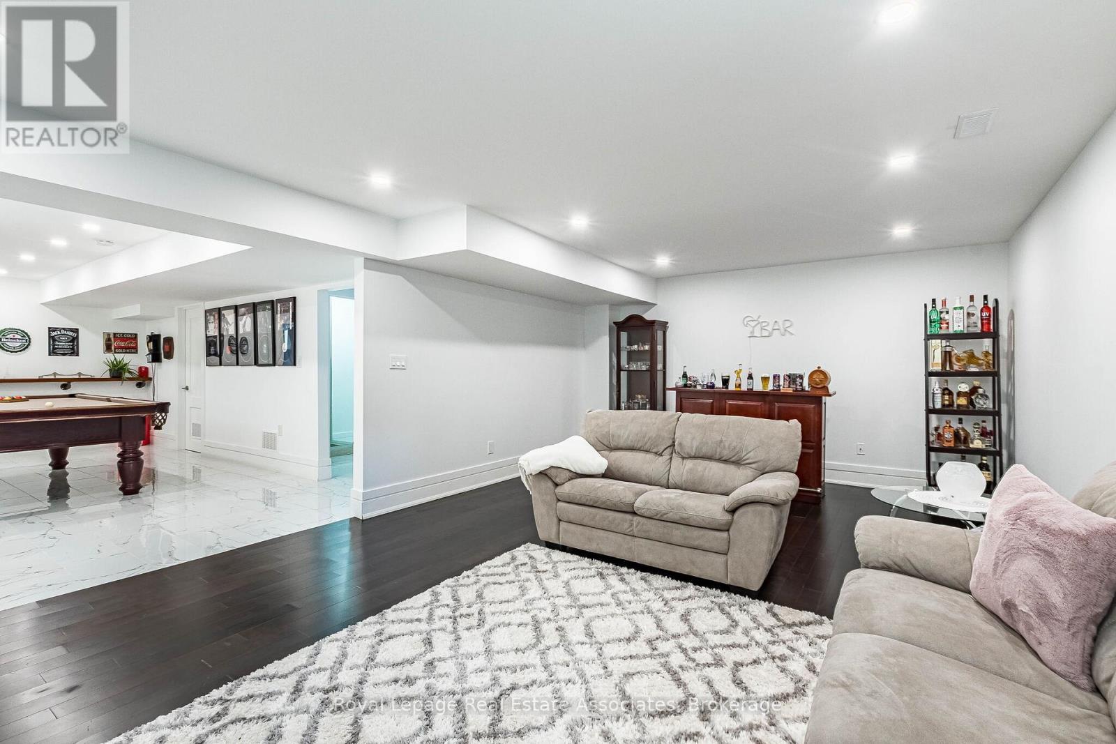 1071 Westmount Avenue, Mississauga, ON