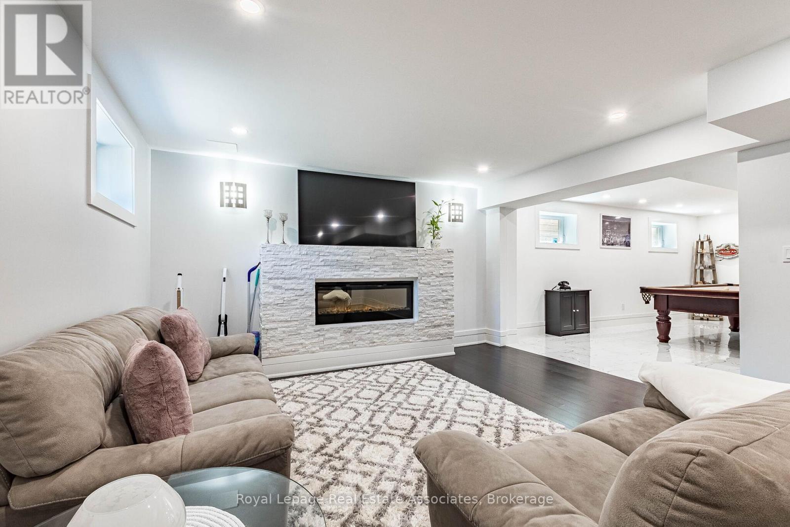 1071 Westmount Avenue, Mississauga, ON