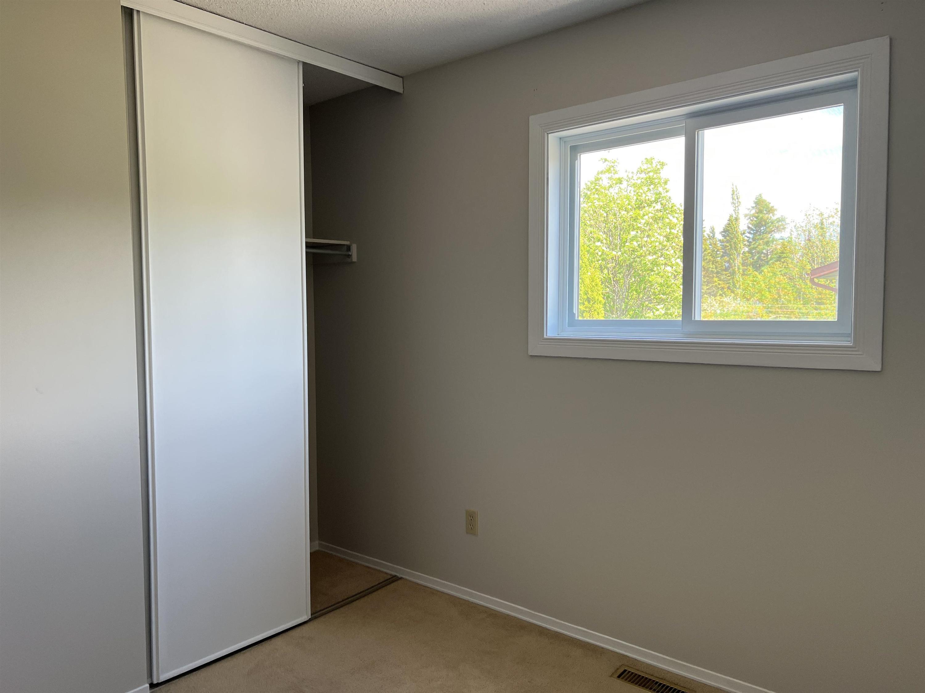 62 Hemlo Drive, Marathon, ON