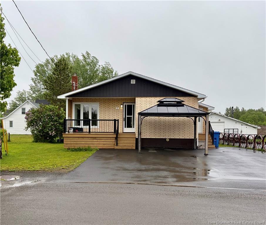 1 De L'Eglise, Eel River Crossing, NB