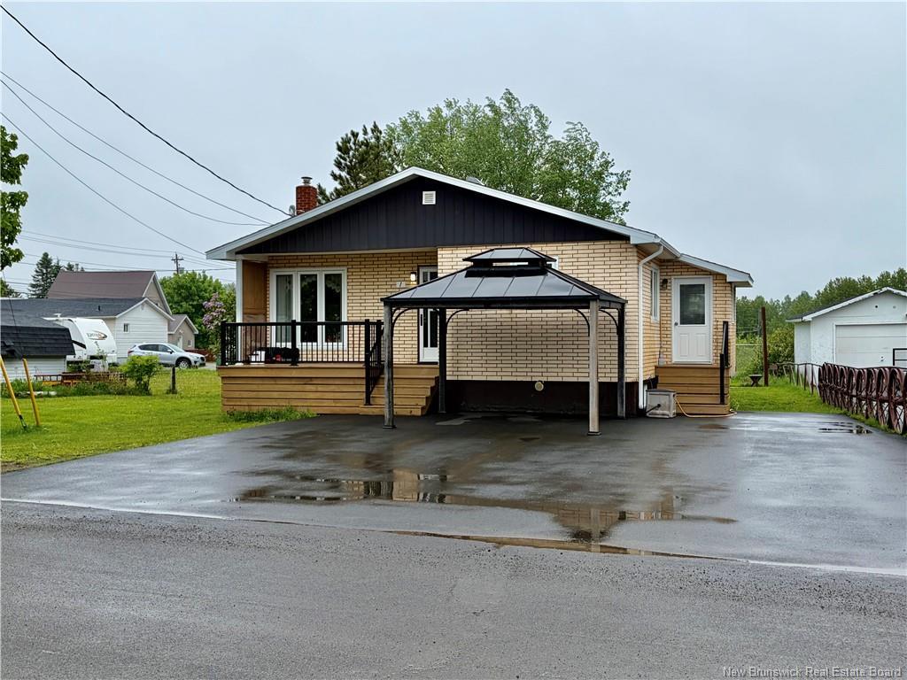1 De L'Eglise, Eel River Crossing, NB