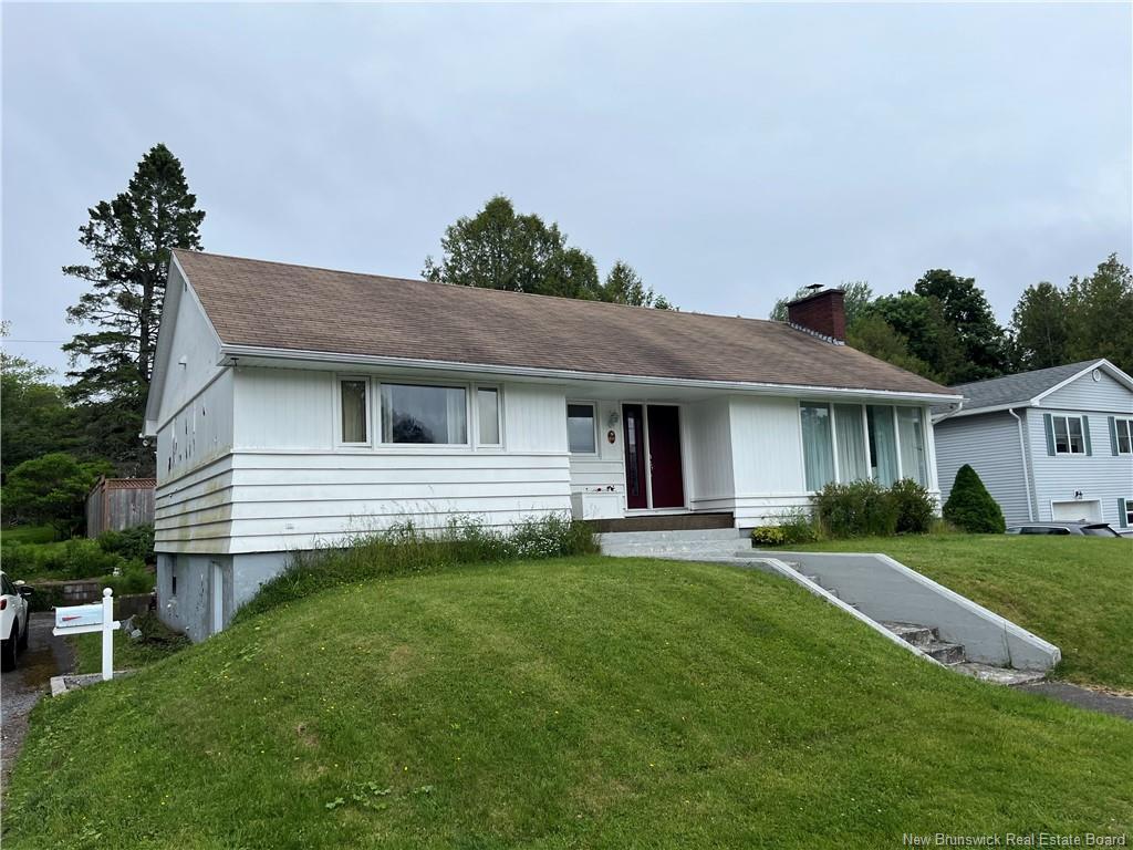 170 Kennebecasis Dr, Saint John, NB