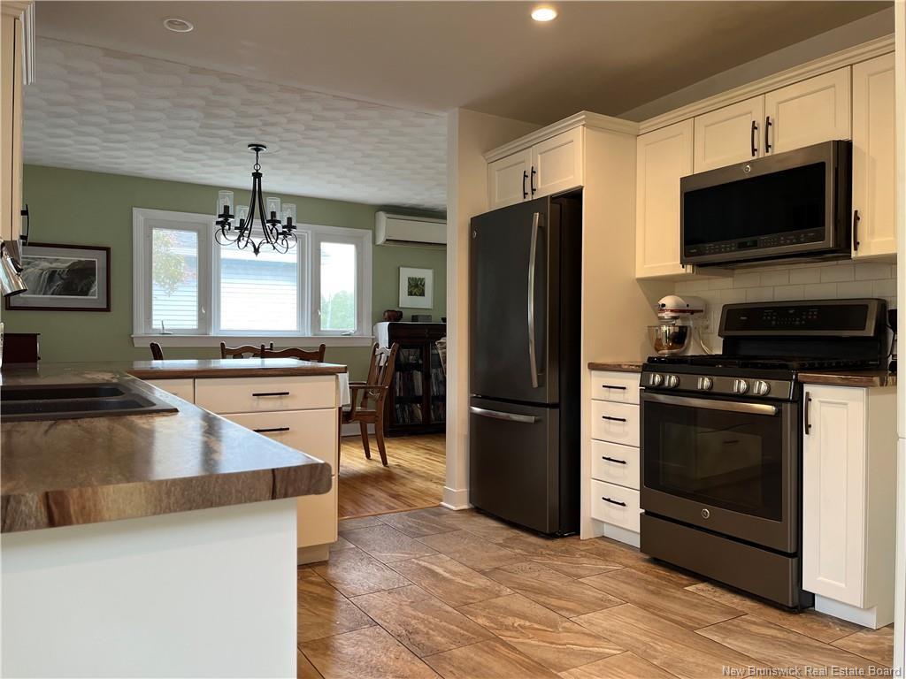 170 Kennebecasis Dr, Saint John, NB
