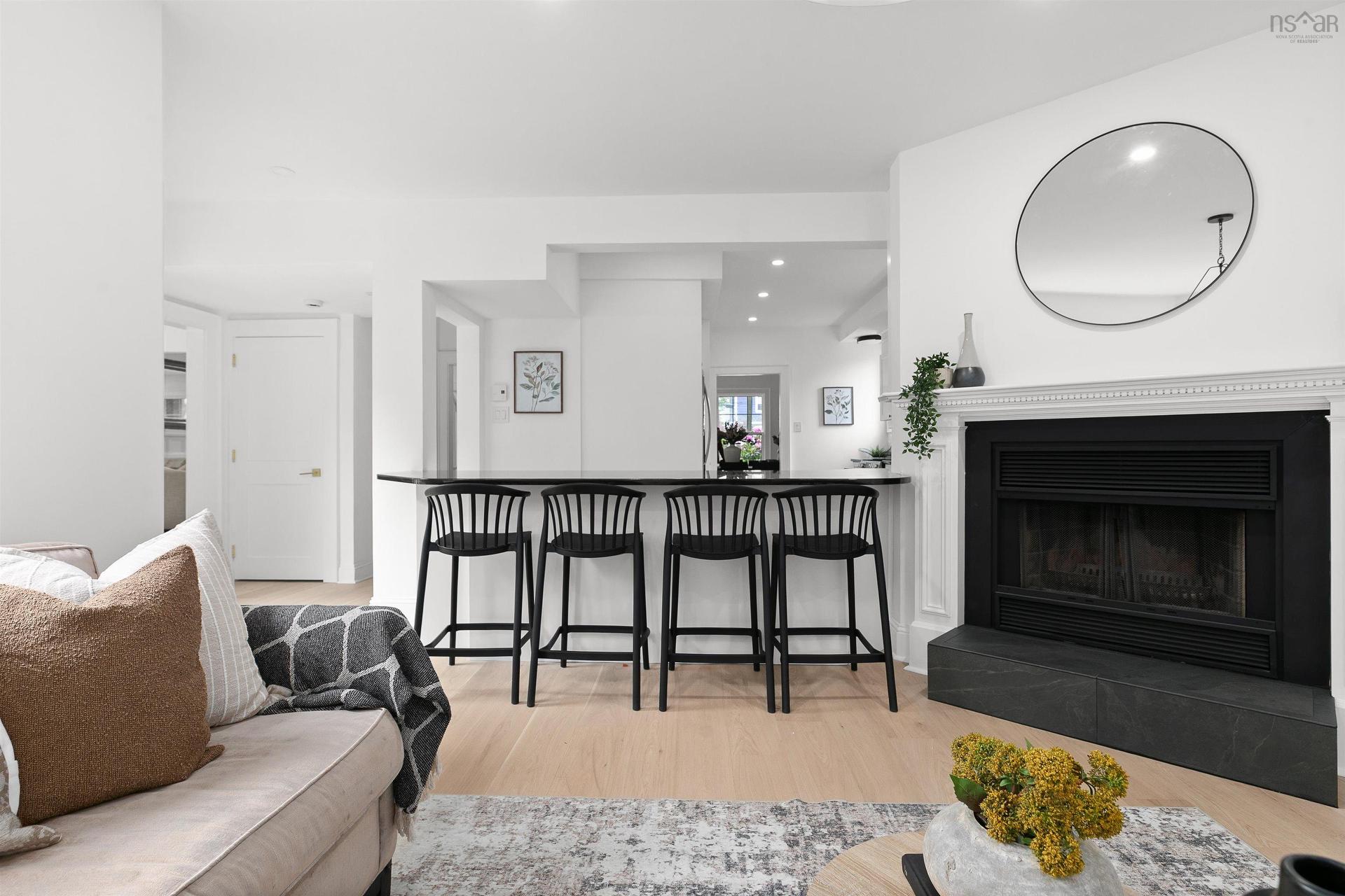 6196 Oakland Road, Halifax, NS