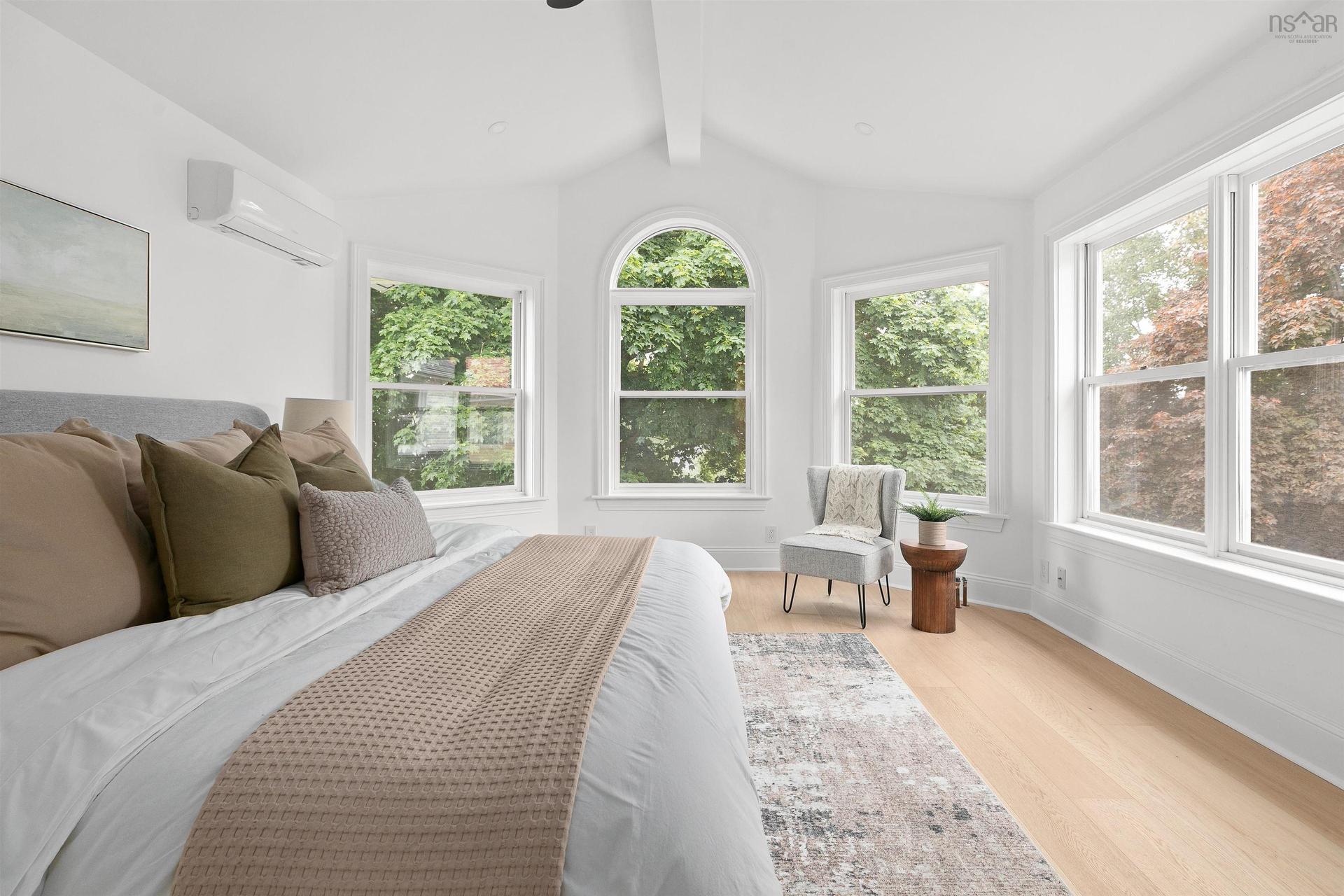 6196 Oakland Road, Halifax, NS