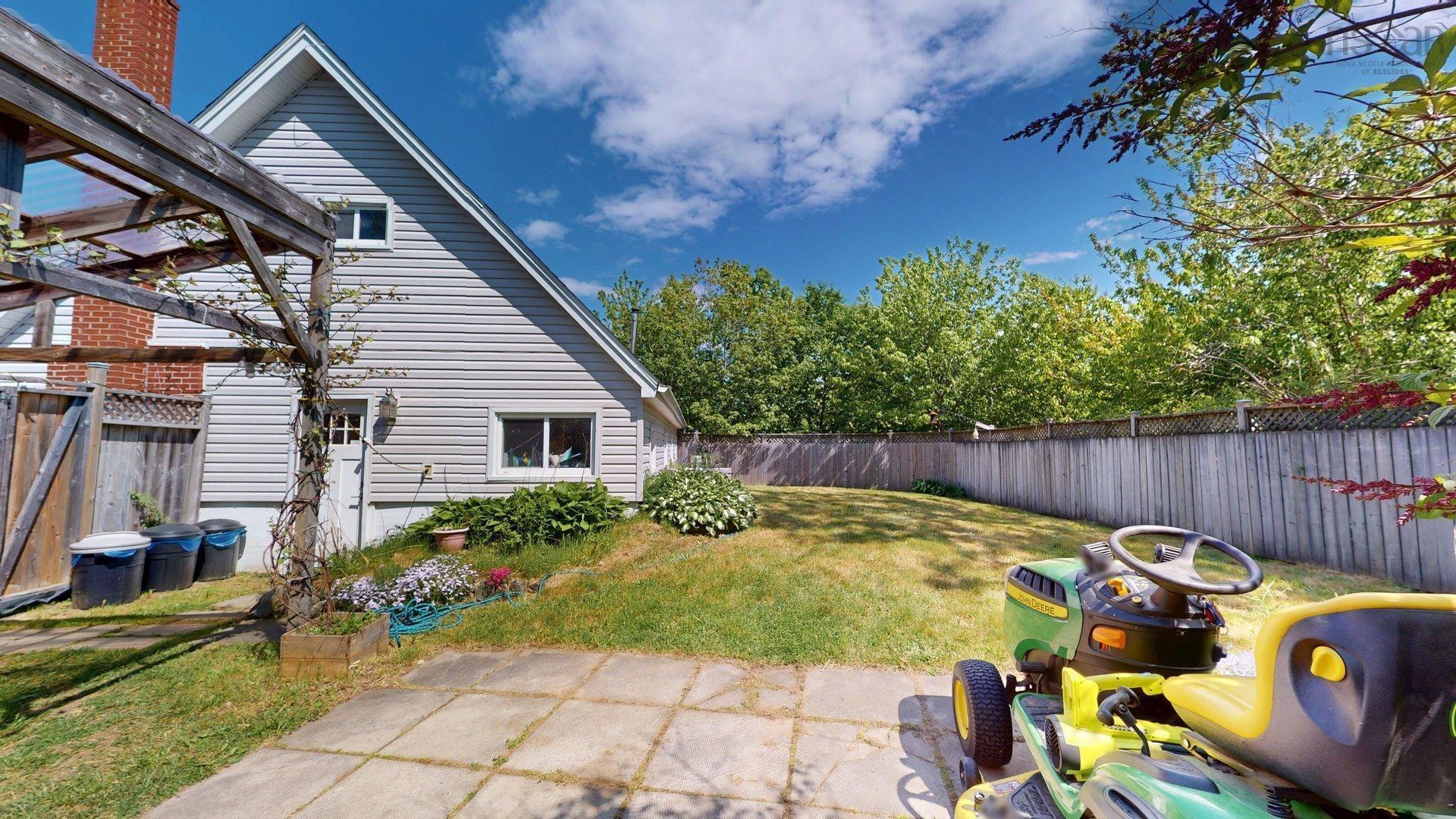 2554 Highway 7 Highway, East Preston, NS