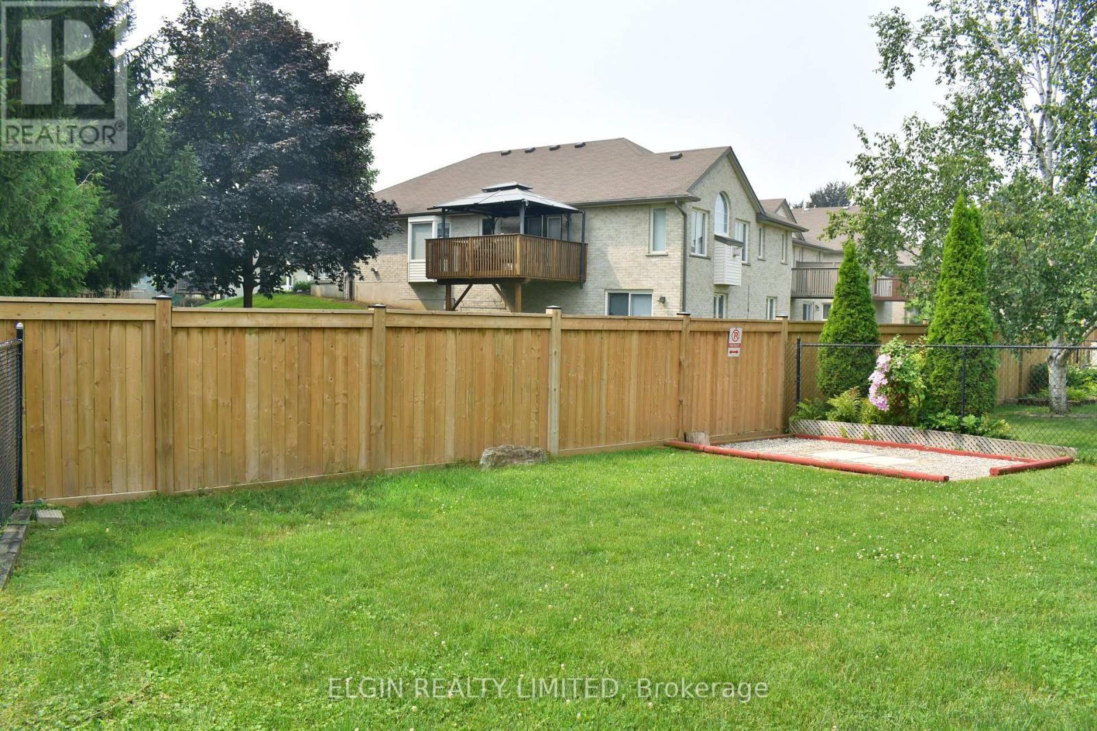 578 Wellington Street, St. Thomas, ON - Outdoor