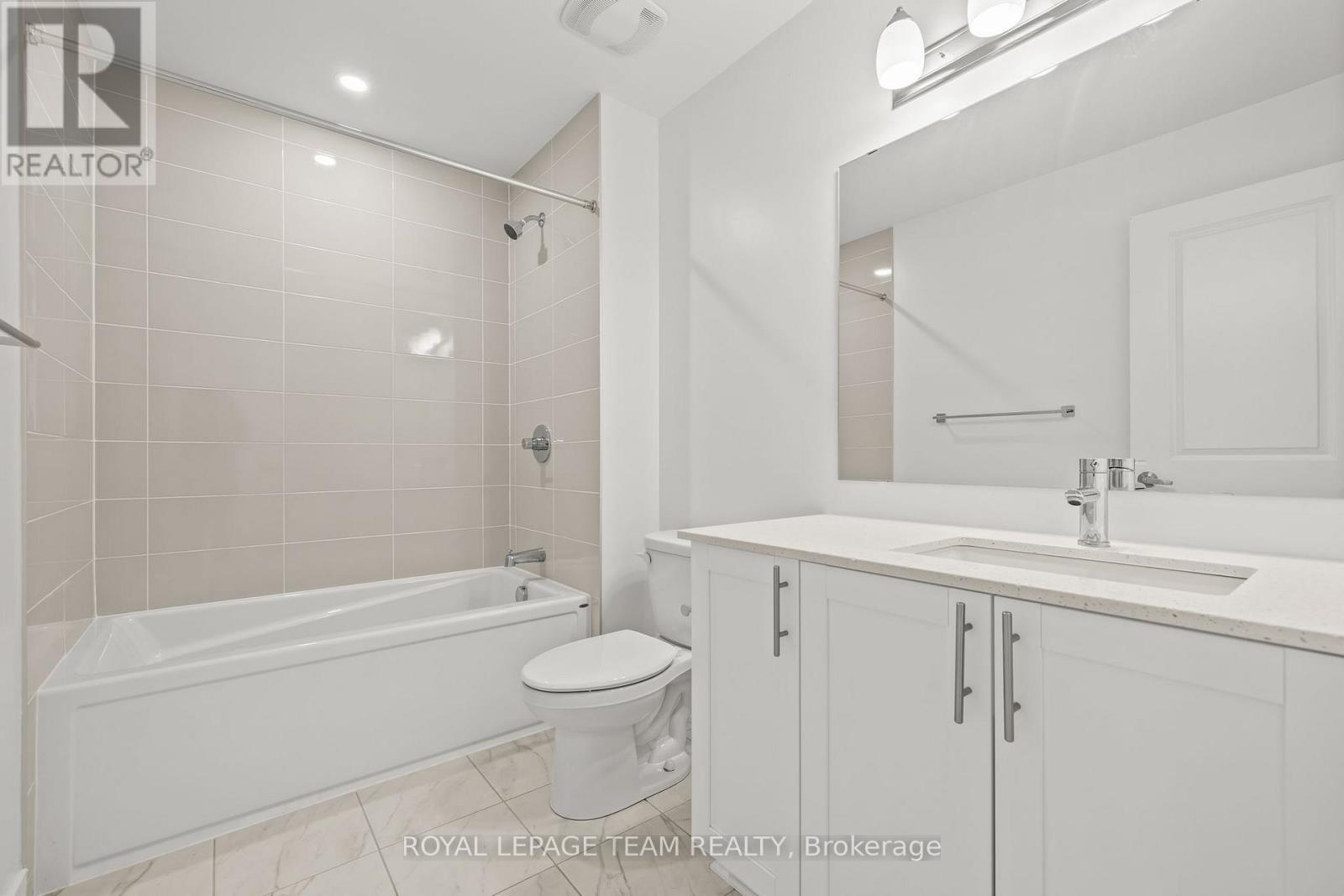 47 Moosonee Crescent, Ottawa, ON