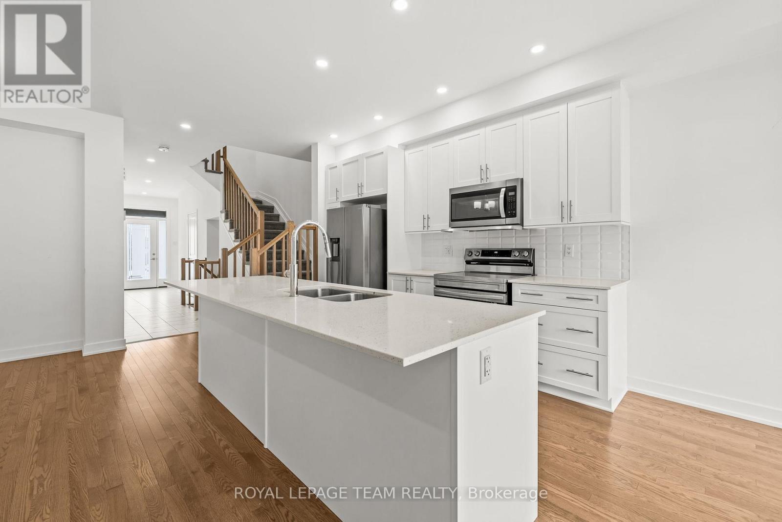 47 Moosonee Crescent, Ottawa, ON