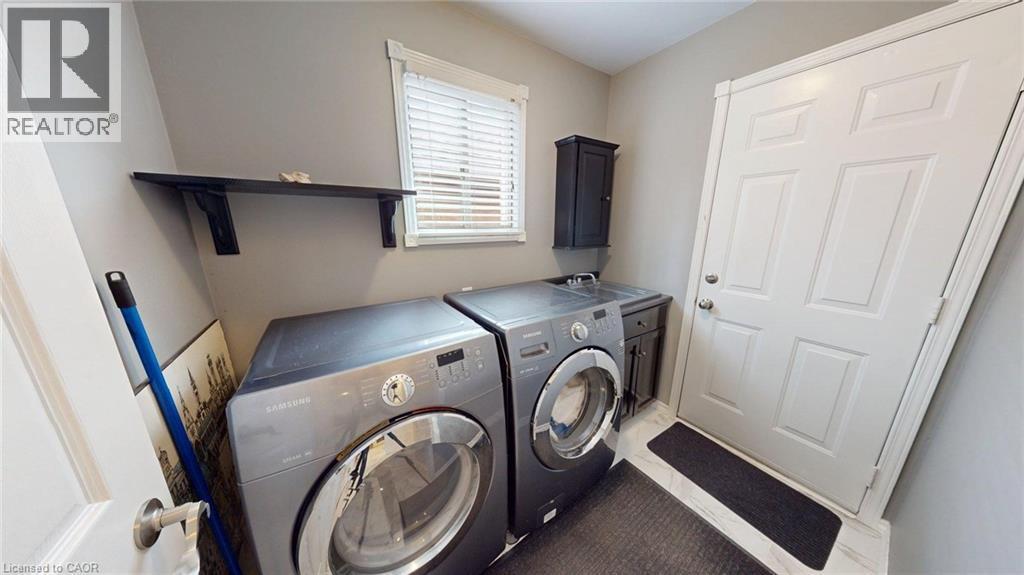 74 Liam Drive, Hamilton, ON