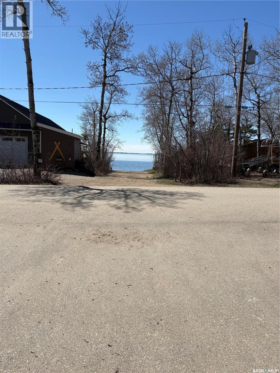 3 North Bay, Fishing Lake, SK
