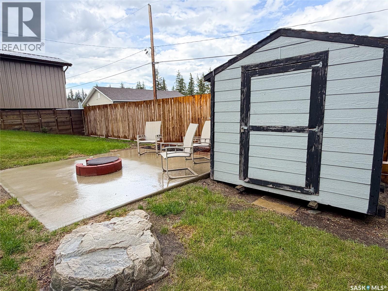 114 2Nd Avenue, Loon Lake, SK