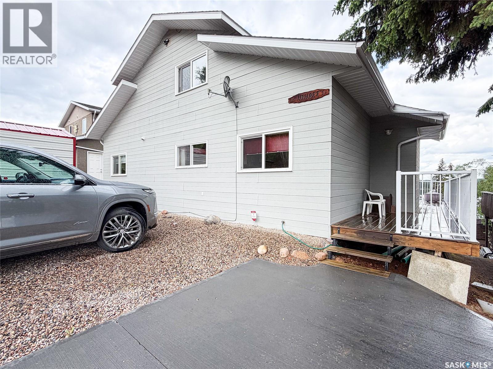 114 2Nd Avenue, Loon Lake, SK