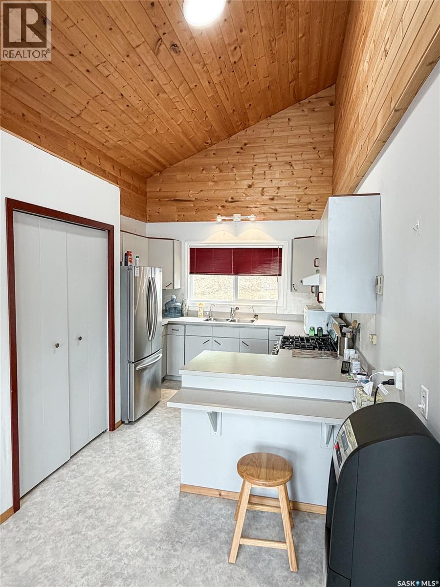 114 2Nd Avenue, Loon Lake, SK