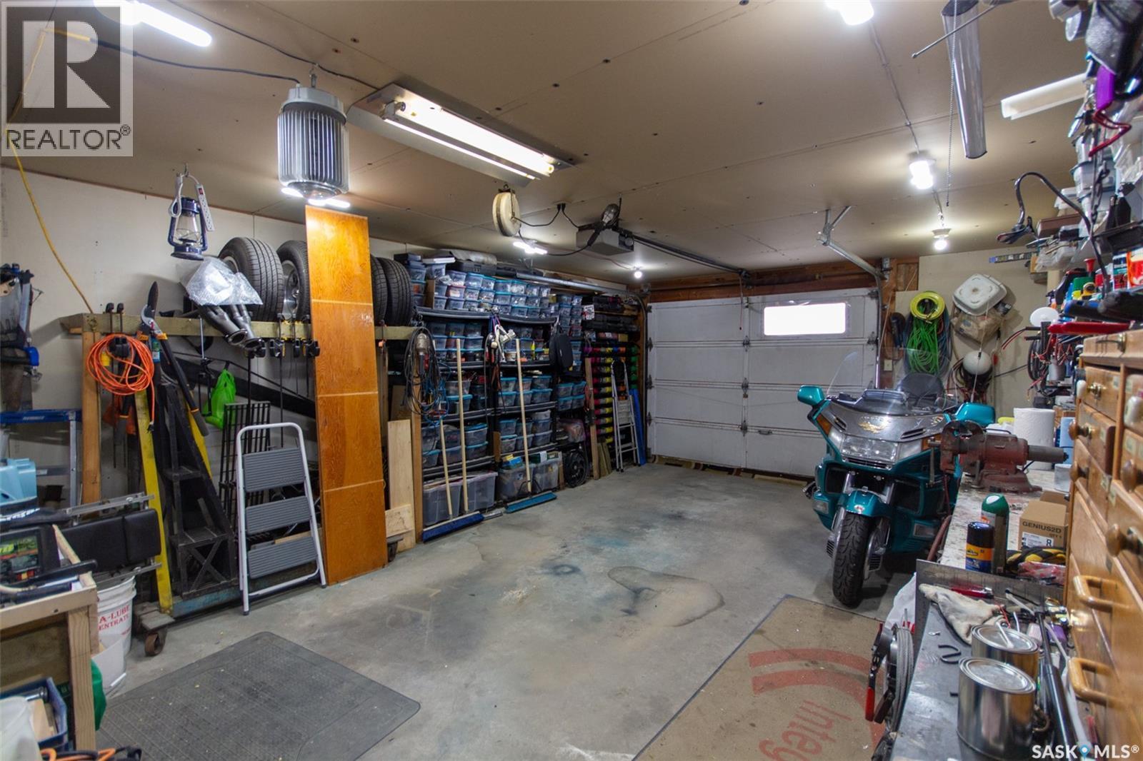 407 2Nd Street E, Wilkie, SK