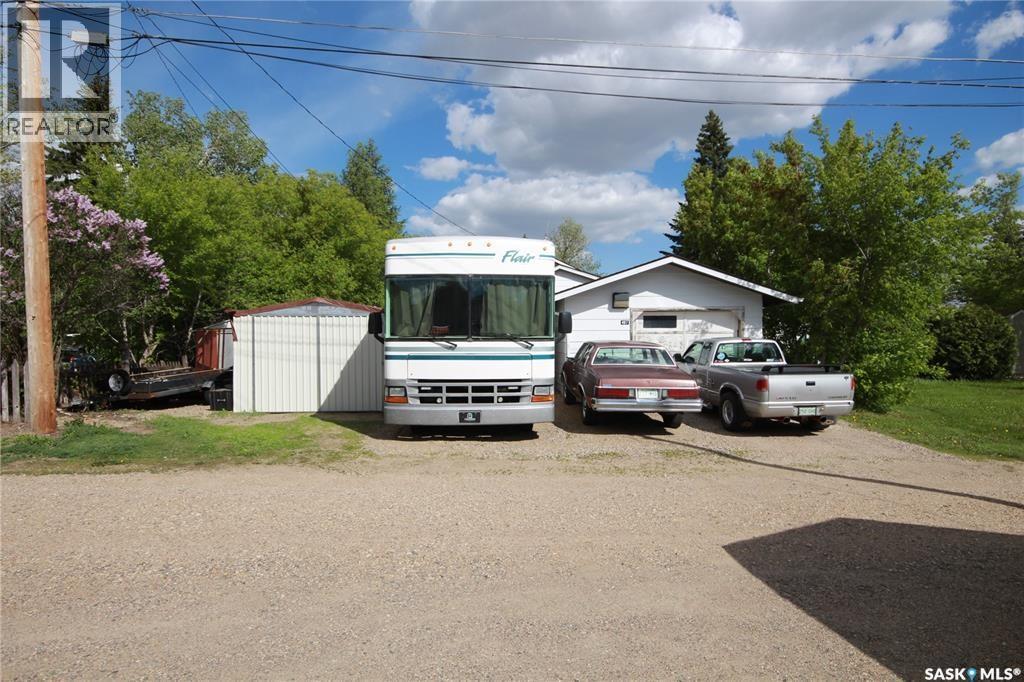 407 2Nd Street E, Wilkie, SK