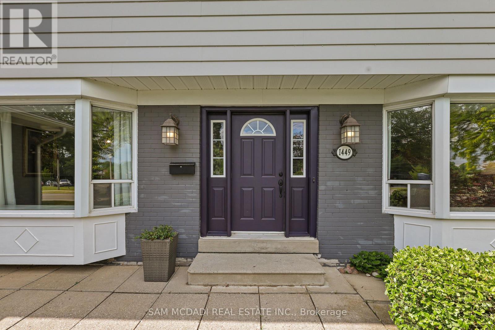 1449 Truscott Drive, Mississauga, ON