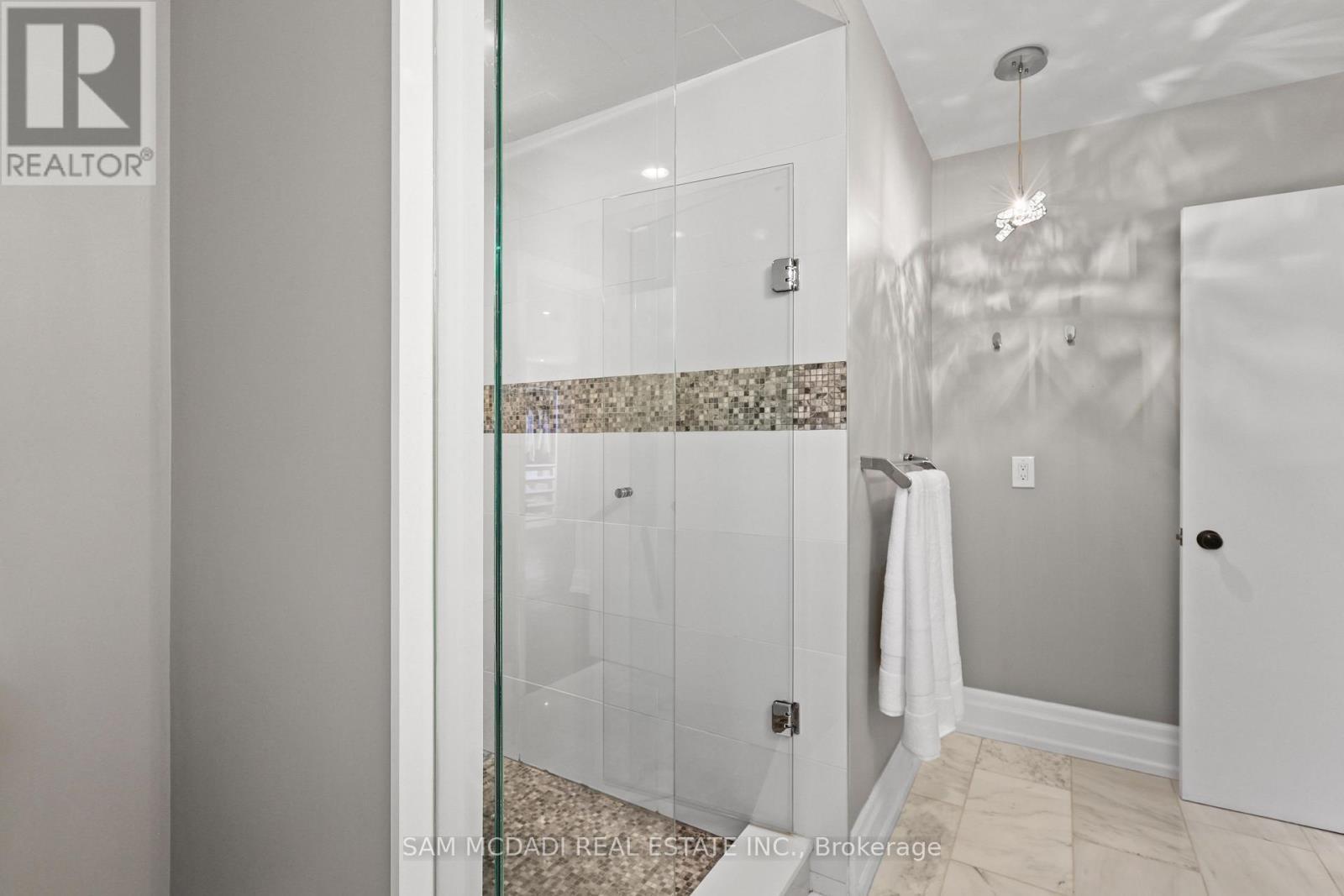 1449 Truscott Drive, Mississauga, ON
