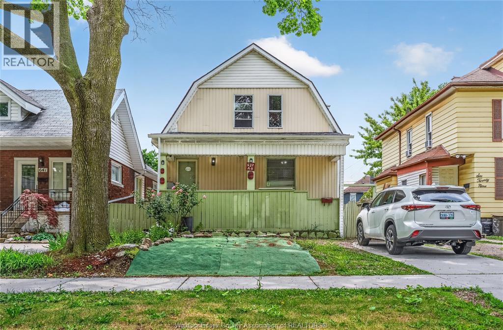 637 Cameron, Windsor, ON