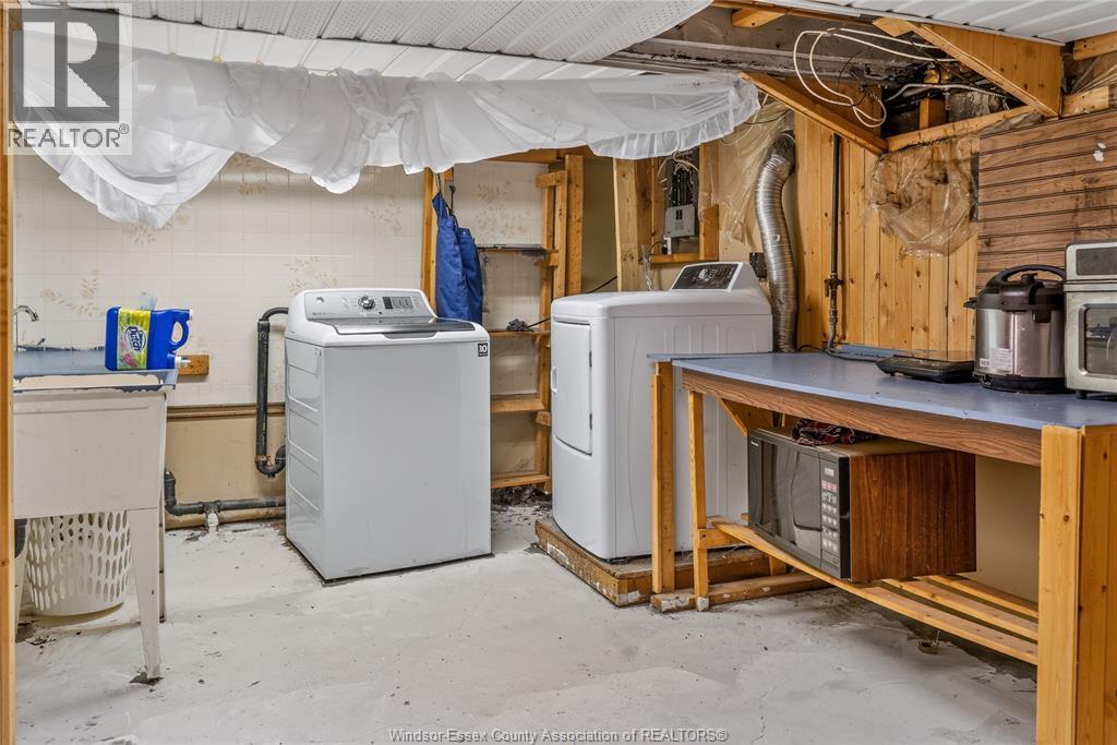 637 Cameron, Windsor, ON