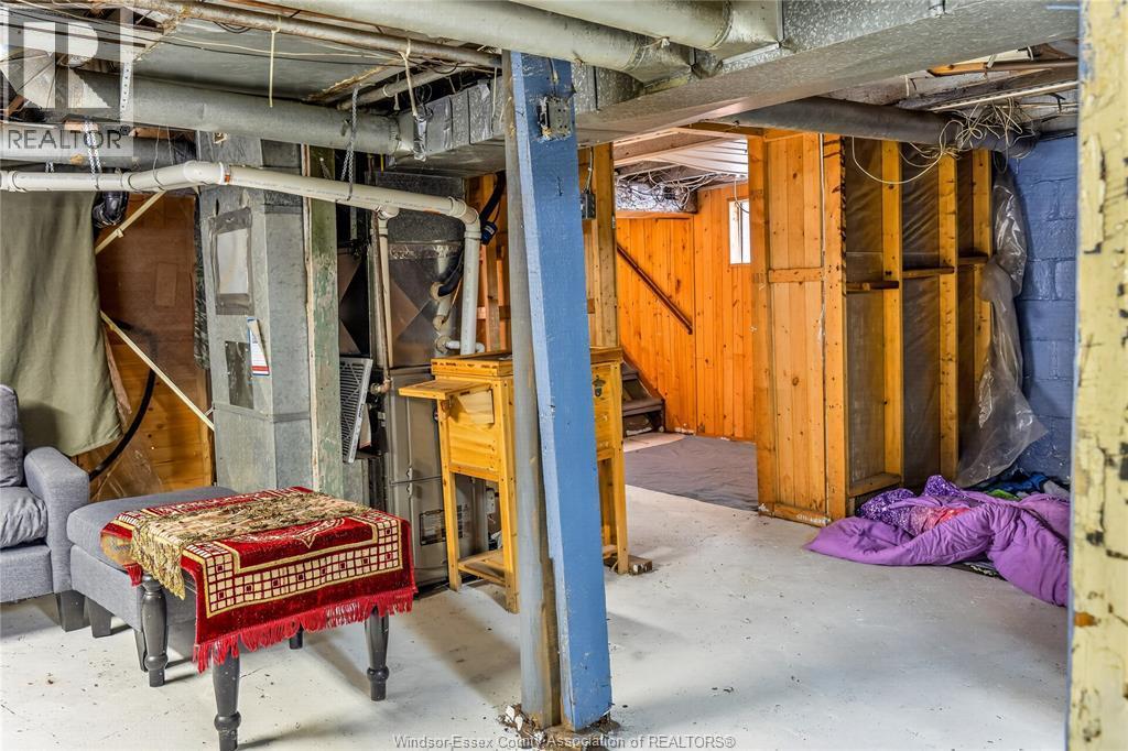 637 Cameron, Windsor, ON