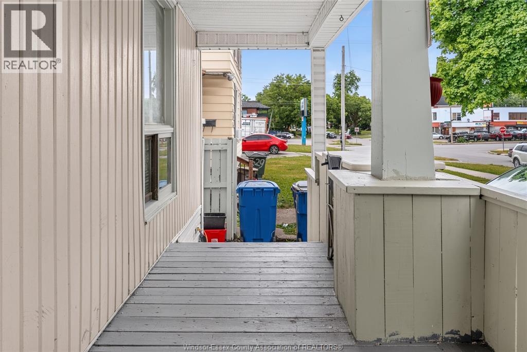 637 Cameron, Windsor, ON