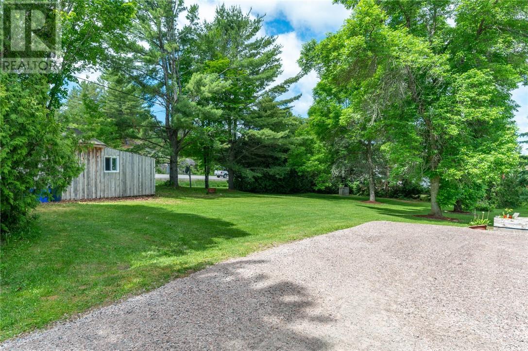 105 Labrosse Road, French River, ON
