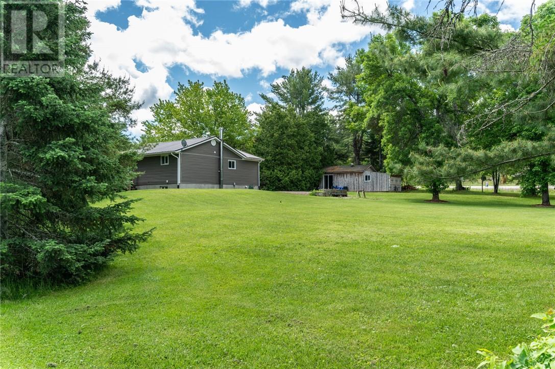 105 Labrosse Road, French River, ON