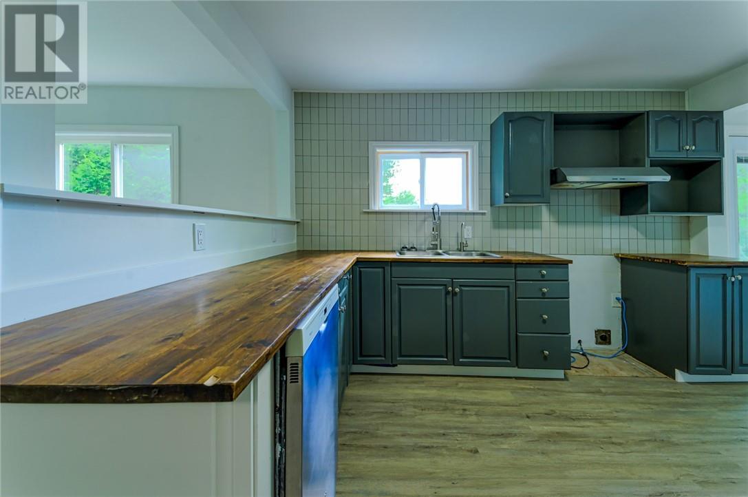 105 Labrosse Road, French River, ON