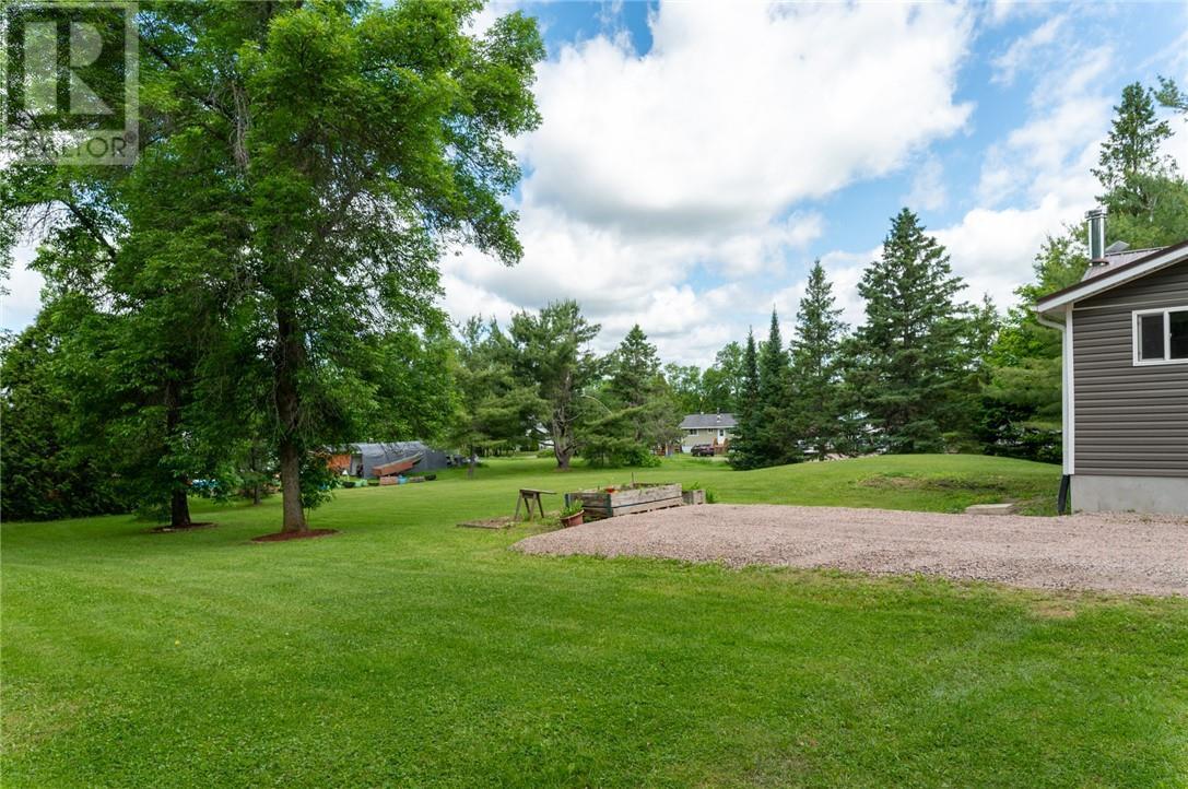 105 Labrosse Road, French River, ON