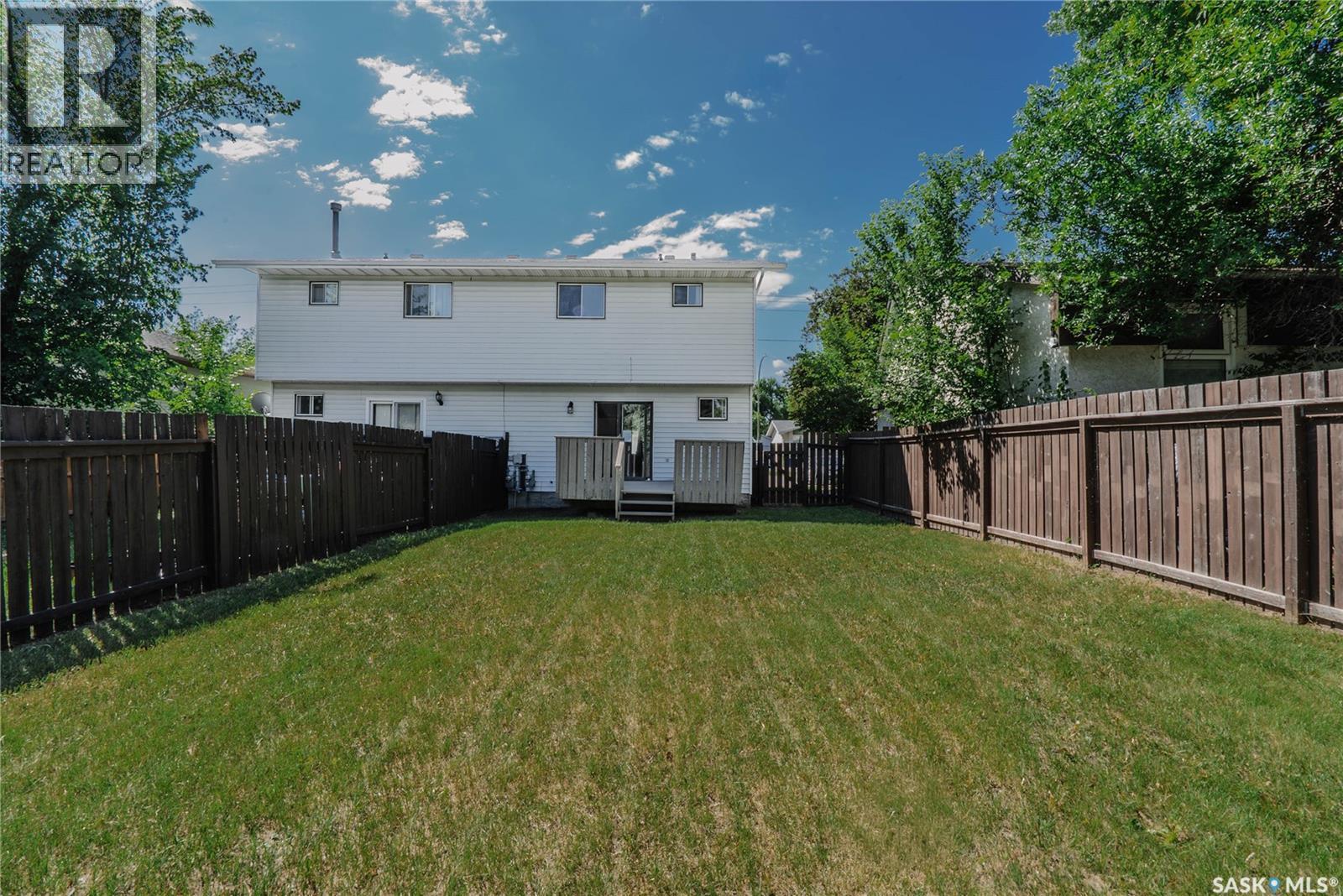 758 Lenore Drive, Saskatoon, SK