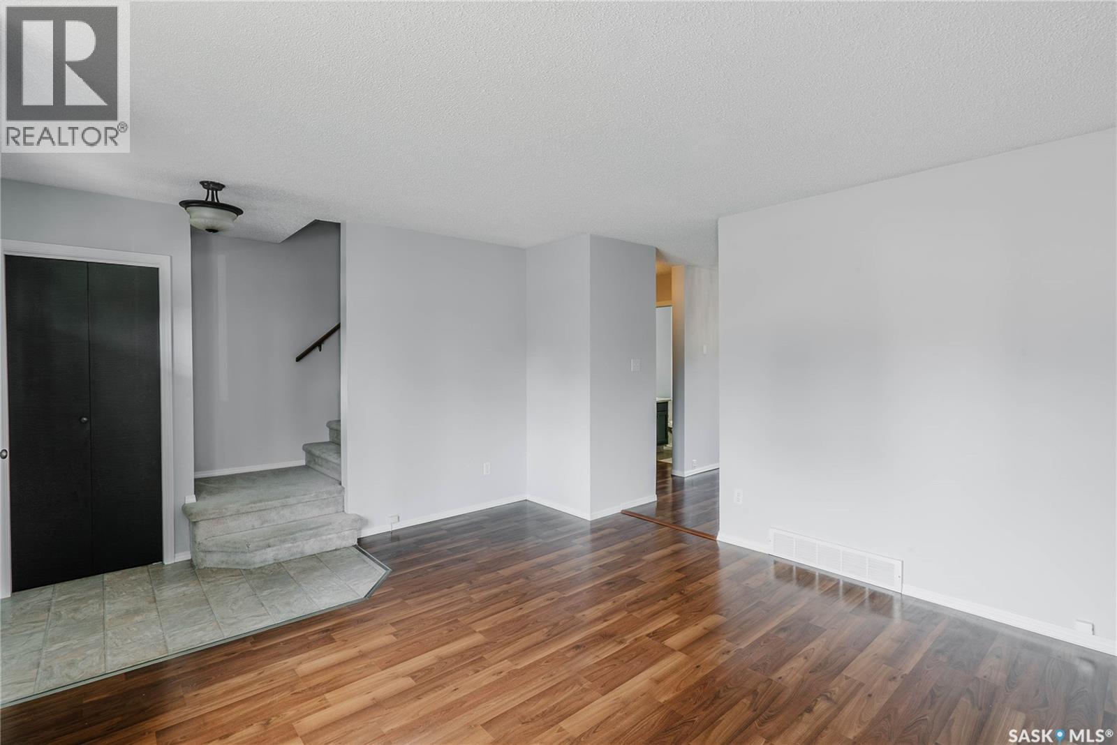 758 Lenore Drive, Saskatoon, SK