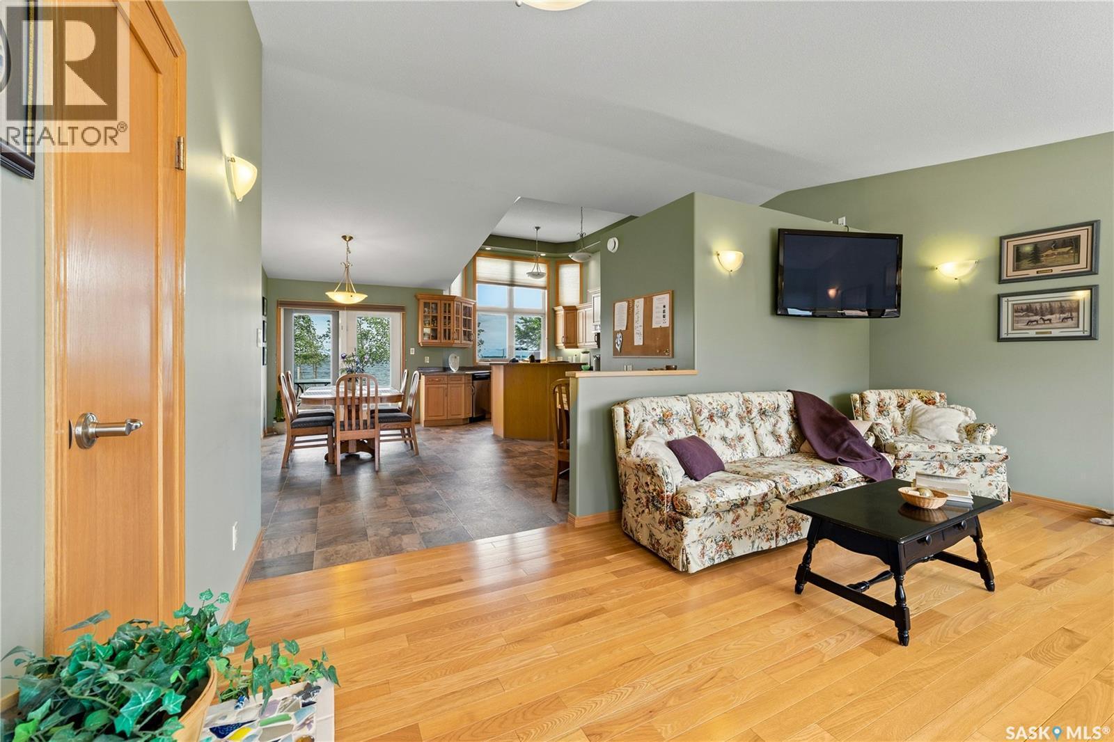 400 Lakeshore Drive, Wee Too Beach, SK