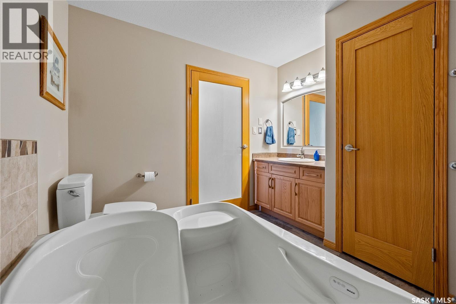 400 Lakeshore Drive, Wee Too Beach, SK