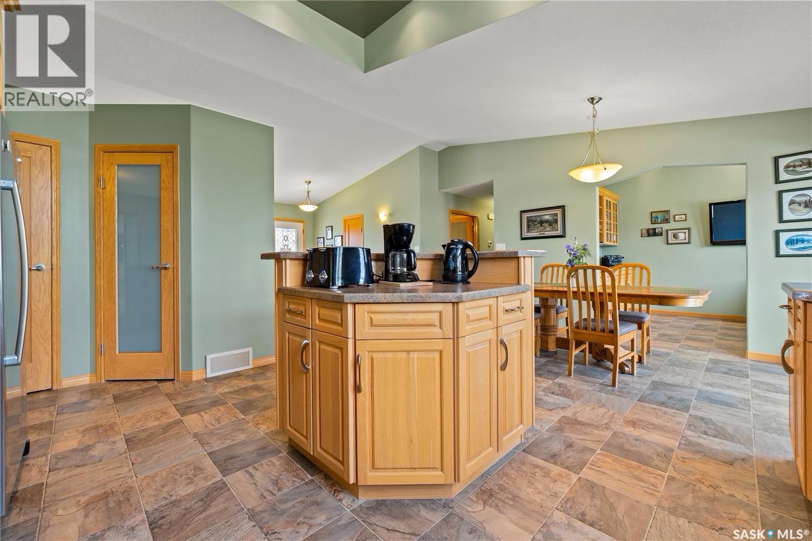 400 Lakeshore Drive, Wee Too Beach, SK